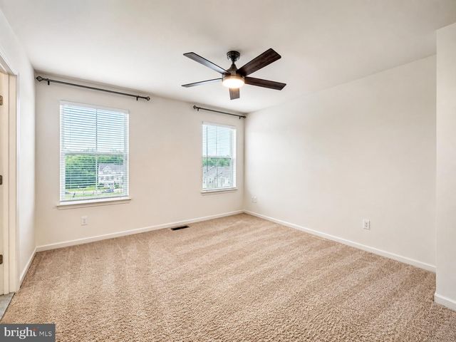 4811 HICKS DR, Fredericksburg, VA 22408