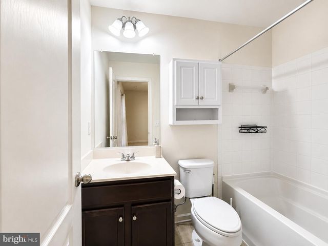 4811 HICKS DR, Fredericksburg, VA 22408