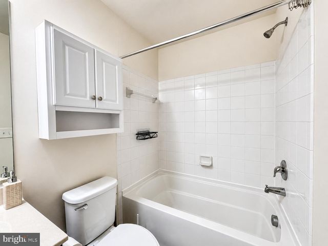 4811 HICKS DR, Fredericksburg, VA 22408