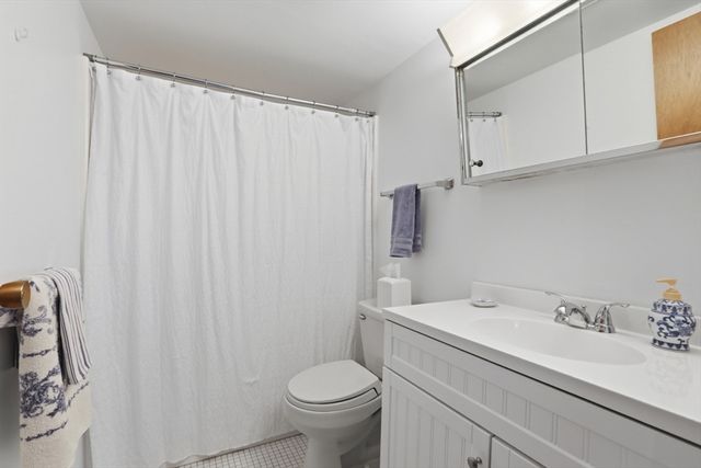 144 Marble St 403, Stoneham, MA 02180