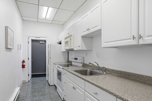 144 Marble St 403, Stoneham, MA 02180