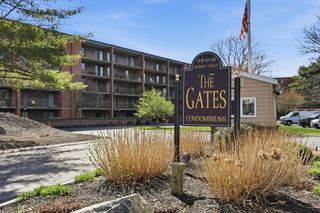 144 Marble St 403, Stoneham, MA 02180