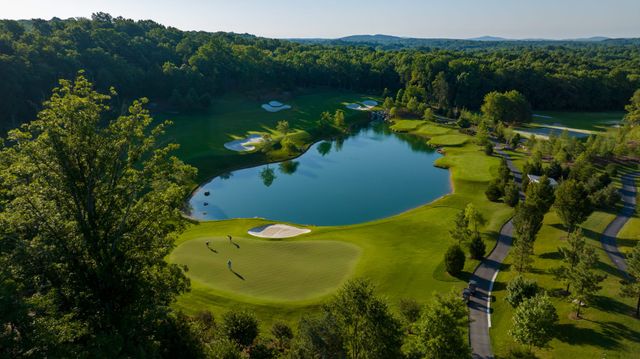 8020 Backwoods Pvt Dr, College Grove, TN 37046