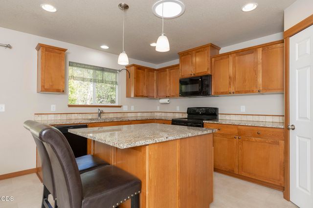 200 Stewart Road, Grants Pass, OR 97526