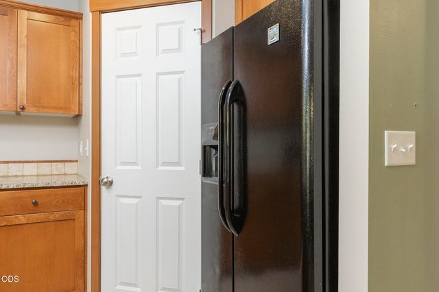 200 Stewart Road, Grants Pass, OR 97526