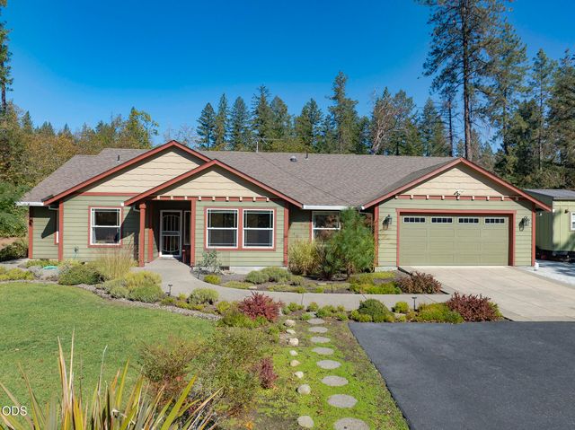 200 Stewart Road, Grants Pass, OR 97526