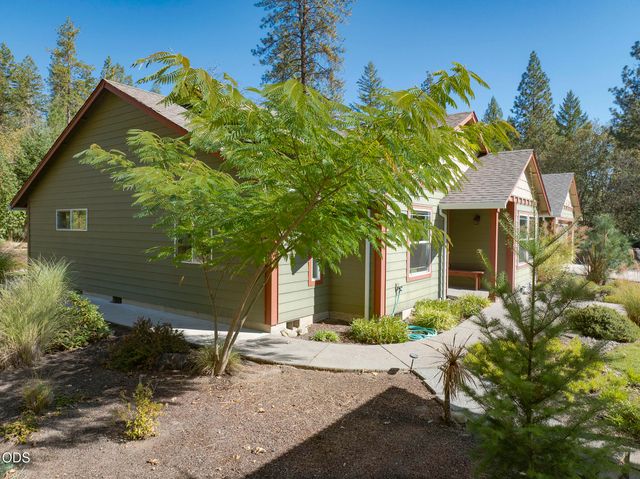 200 Stewart Road, Grants Pass, OR 97526