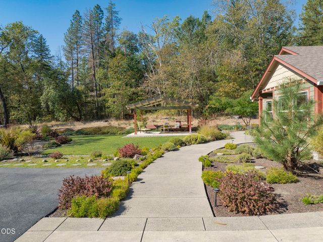 200 Stewart Road, Grants Pass, OR 97526