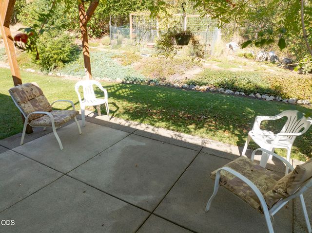 200 Stewart Road, Grants Pass, OR 97526