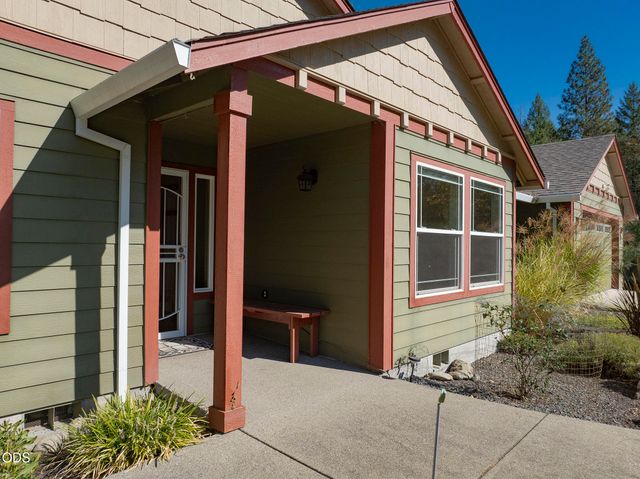 200 Stewart Road, Grants Pass, OR 97526