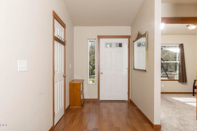200 Stewart Road, Grants Pass, OR 97526
