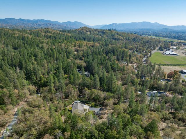200 Stewart Road, Grants Pass, OR 97526