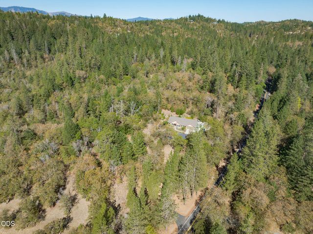200 Stewart Road, Grants Pass, OR 97526