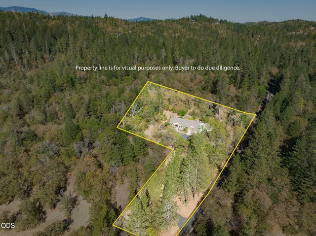 200 Stewart Road, Grants Pass, OR 97526