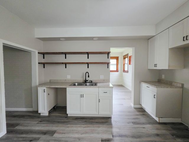 118 4th Avenue SE, Elbow Lake, MN 56531