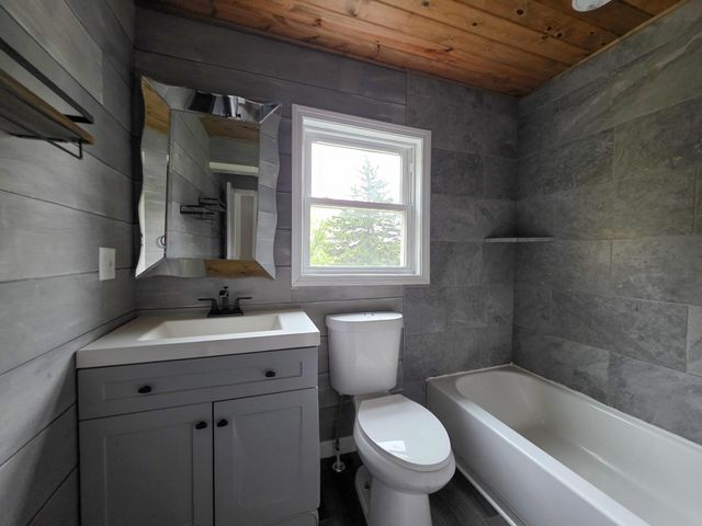 118 4th Avenue SE, Elbow Lake, MN 56531