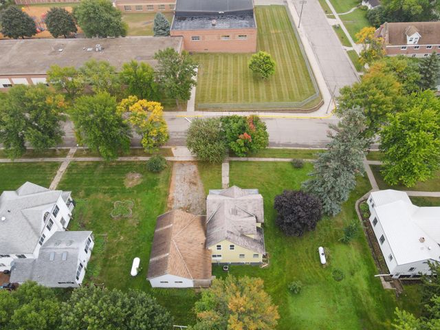 118 4th Avenue SE, Elbow Lake, MN 56531