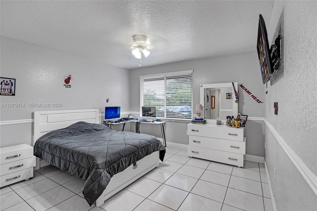 20825 SW 242nd St, Homestead, FL 33031