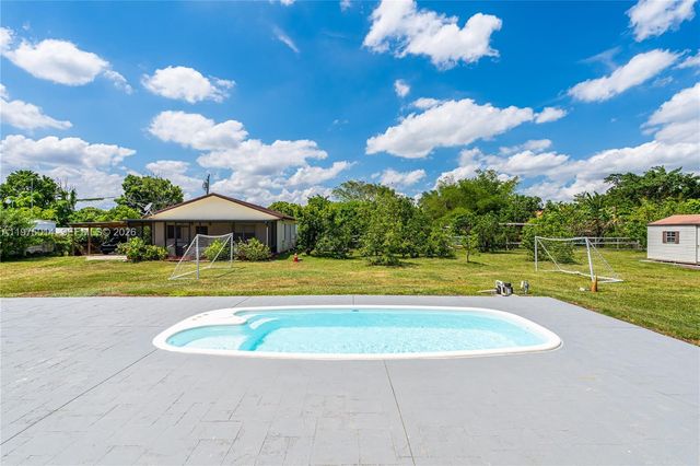 20825 SW 242nd St, Homestead, FL 33031