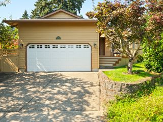 8575 Sw JOHN Ct, Portland, OR 97223