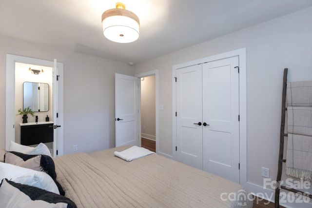 3721 Bankston Place, Charlotte, NC 28215