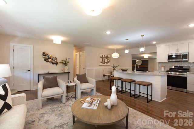 3721 Bankston Place, Charlotte, NC 28215