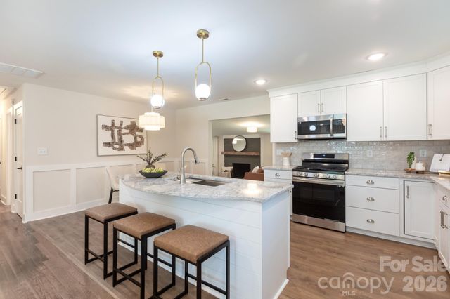 3721 Bankston Place, Charlotte, NC 28215