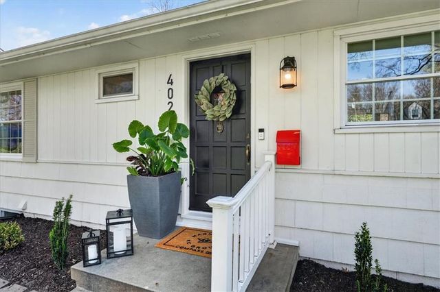 4021 W 73rd Terrace, Prairie Village, KS 66208