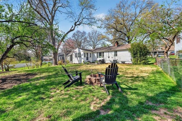 4021 W 73rd Terrace, Prairie Village, KS 66208