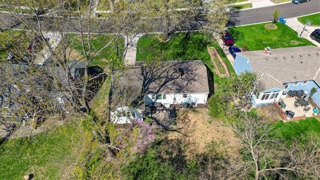 4021 W 73rd Terrace, Prairie Village, KS 66208