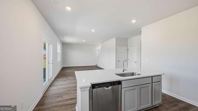 800 Pelham Way, Locust Grove, GA 30248