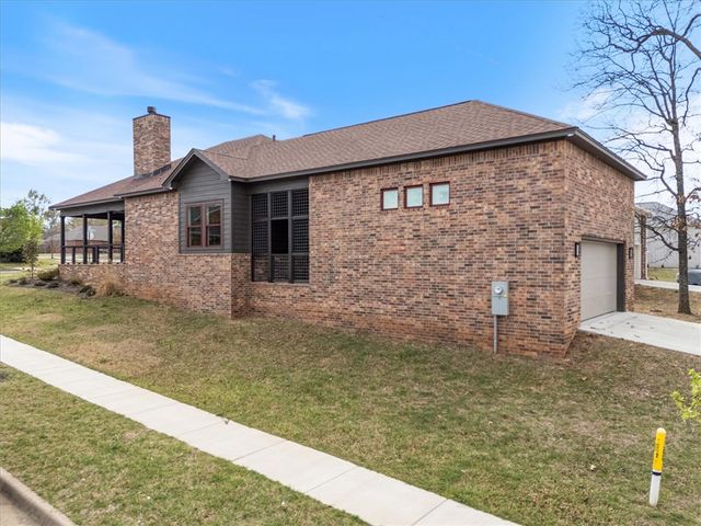 4170 Winter Evening Place, Fayetteville, AR 72704