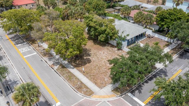 447 20th Street, West Palm Beach, FL 33407