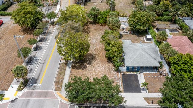 447 20th Street, West Palm Beach, FL 33407