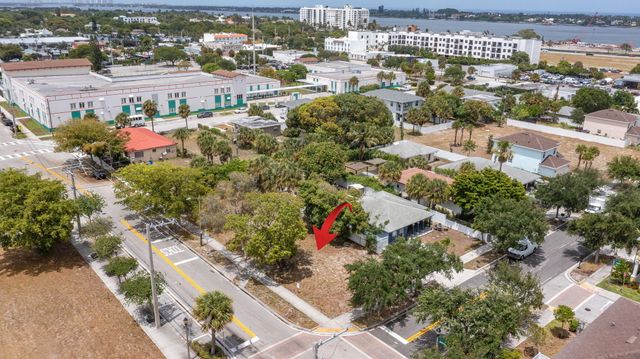 447 20th Street, West Palm Beach, FL 33407