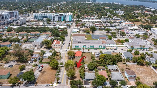 447 20th Street, West Palm Beach, FL 33407