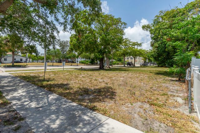 447 20th Street, West Palm Beach, FL 33407