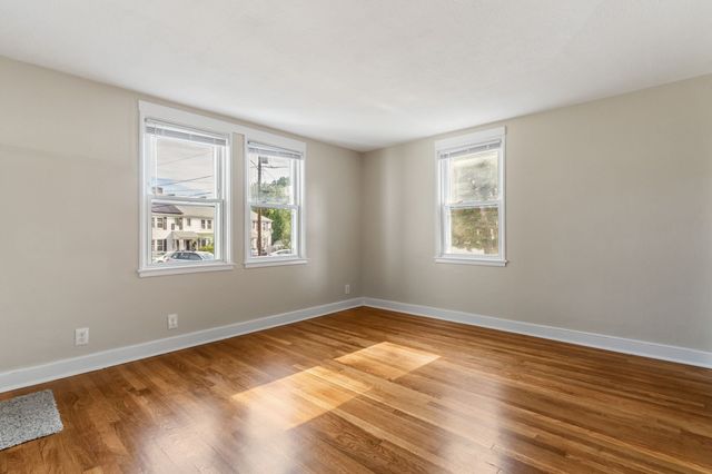 10 Keyes Street, Quincy, MA 02169