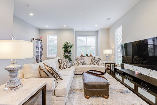 710 Clark Street, Houston, TX 77020