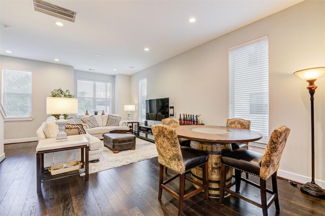 710 Clark Street, Houston, TX 77020