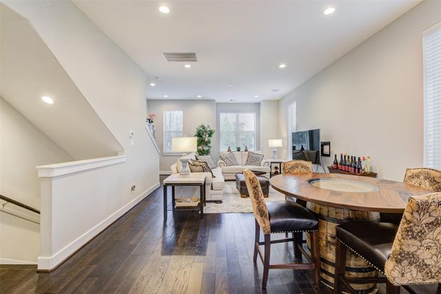 710 Clark Street, Houston, TX 77020