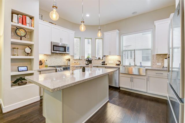 710 Clark Street, Houston, TX 77020