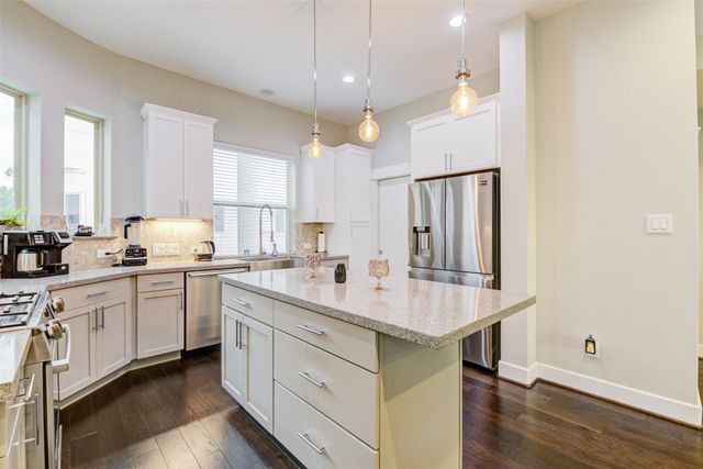 710 Clark Street, Houston, TX 77020