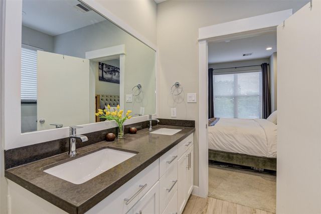 710 Clark Street, Houston, TX 77020