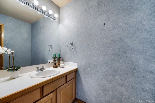 14765 E Aberdeen Avenue E, Centennial, CO 80016