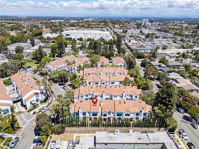 19462 Pompano Lane 111, Huntington Beach, CA 92648