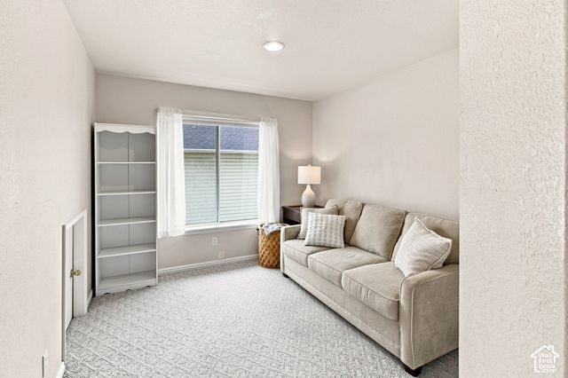 985 N MAIN, Orem, UT 84057