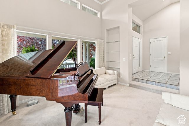 985 N MAIN, Orem, UT 84057