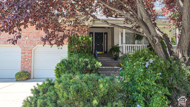 985 N MAIN, Orem, UT 84057