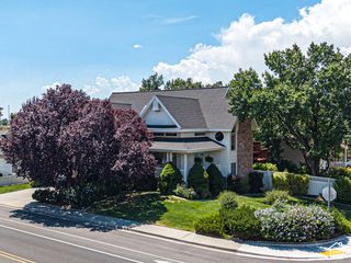 985 N MAIN, Orem, UT 84057